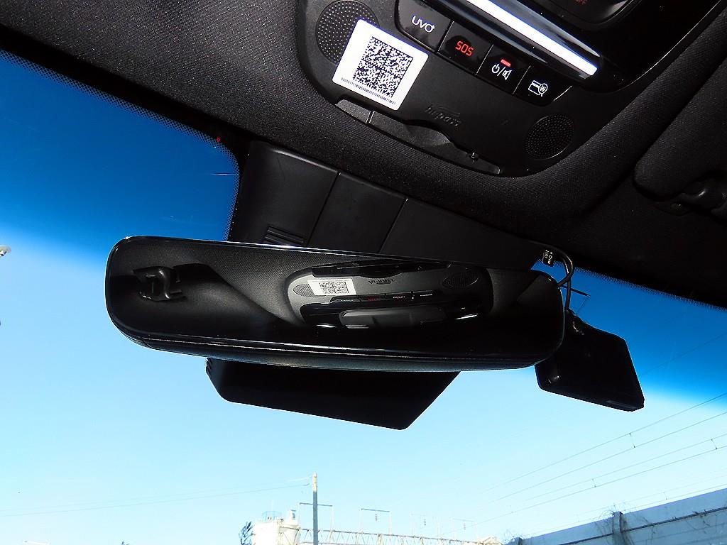 Kia K8 — photo 14