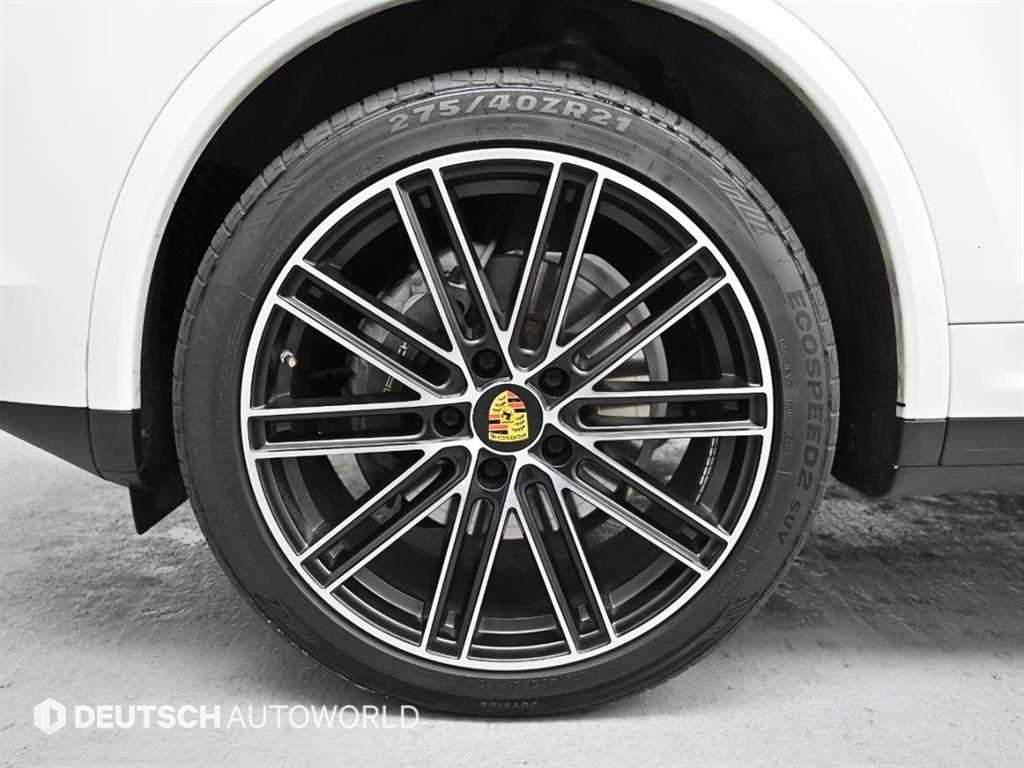 Porsche Cayenne — photo 05