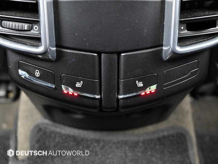 Porsche Cayenne — photo 16