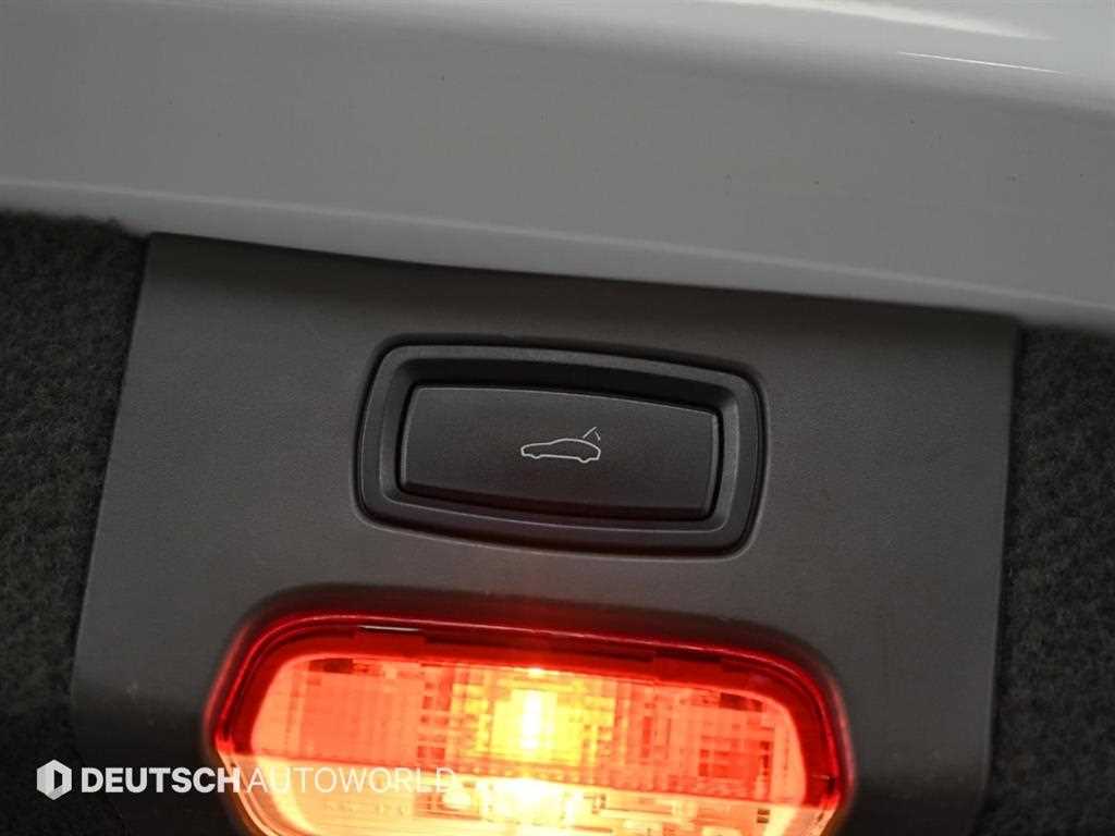 Porsche Cayenne — photo 19