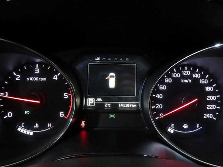 Kia Carnival — photo 09