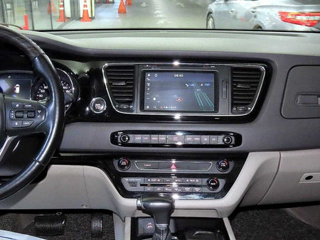 Kia Carnival — photo 11