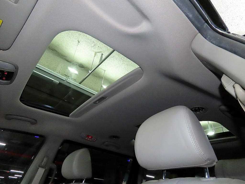 Kia Carnival — photo 14