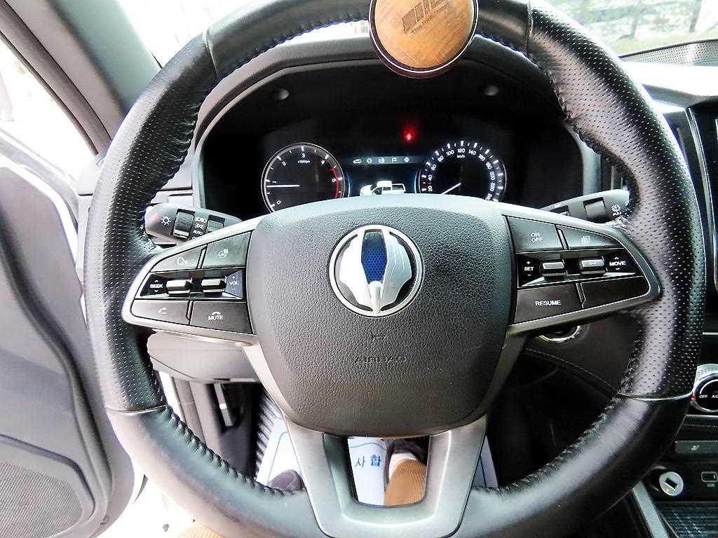 KGM Rexton — photo 08