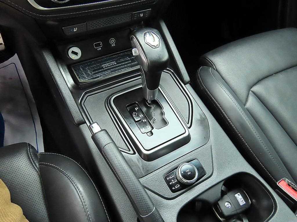 KGM Rexton — photo 10