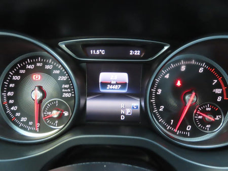 Mercedes-Benz CLA-Class — photo 08