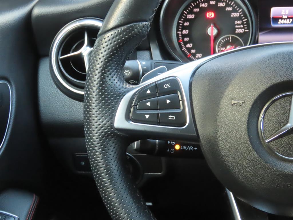 Mercedes-Benz CLA-Class — photo 11