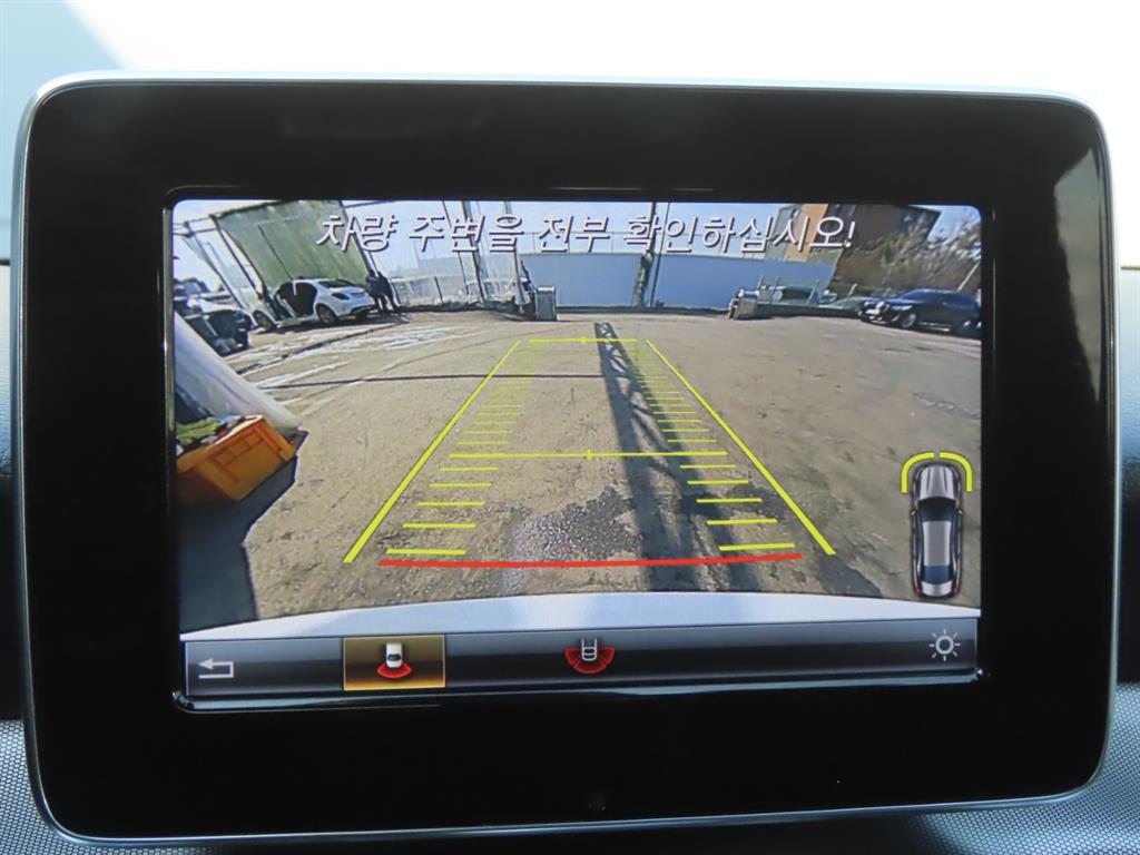 Mercedes-Benz CLA-Class — photo 17