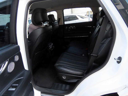 Genesis GV80 — photo 08