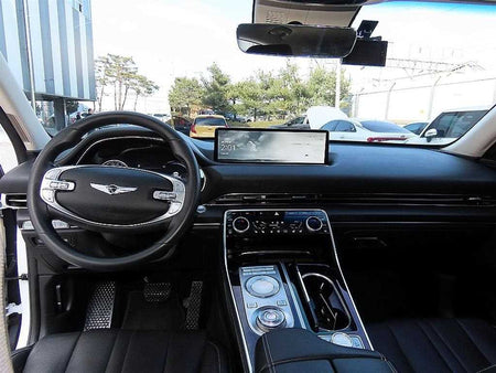 Genesis GV80 — photo 09