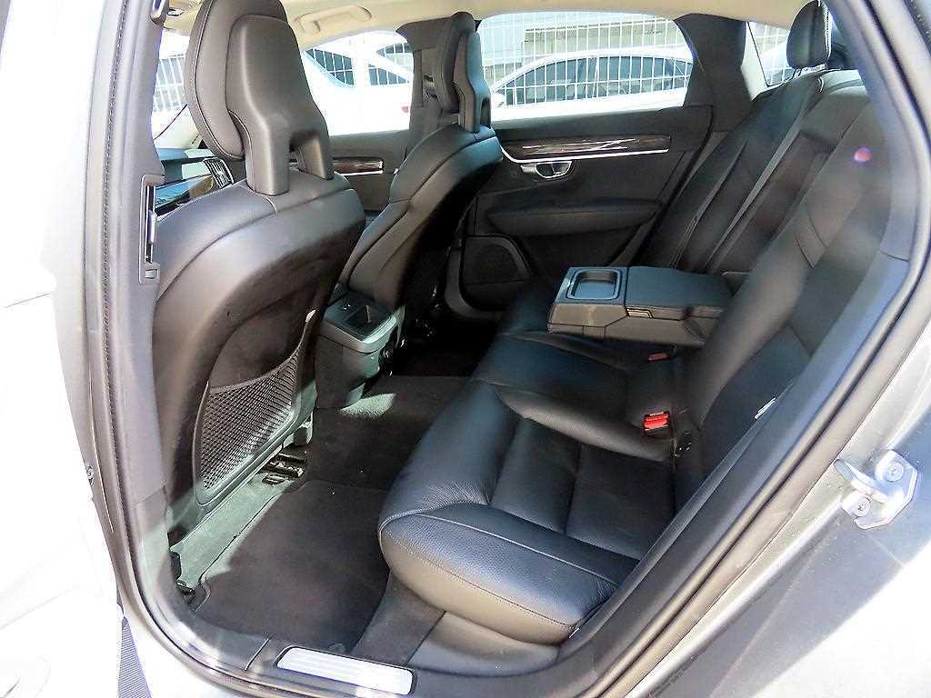 Volvo S90 — photo 05
