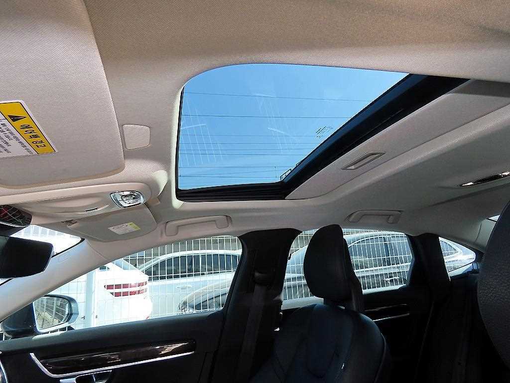 Volvo S90 — photo 17