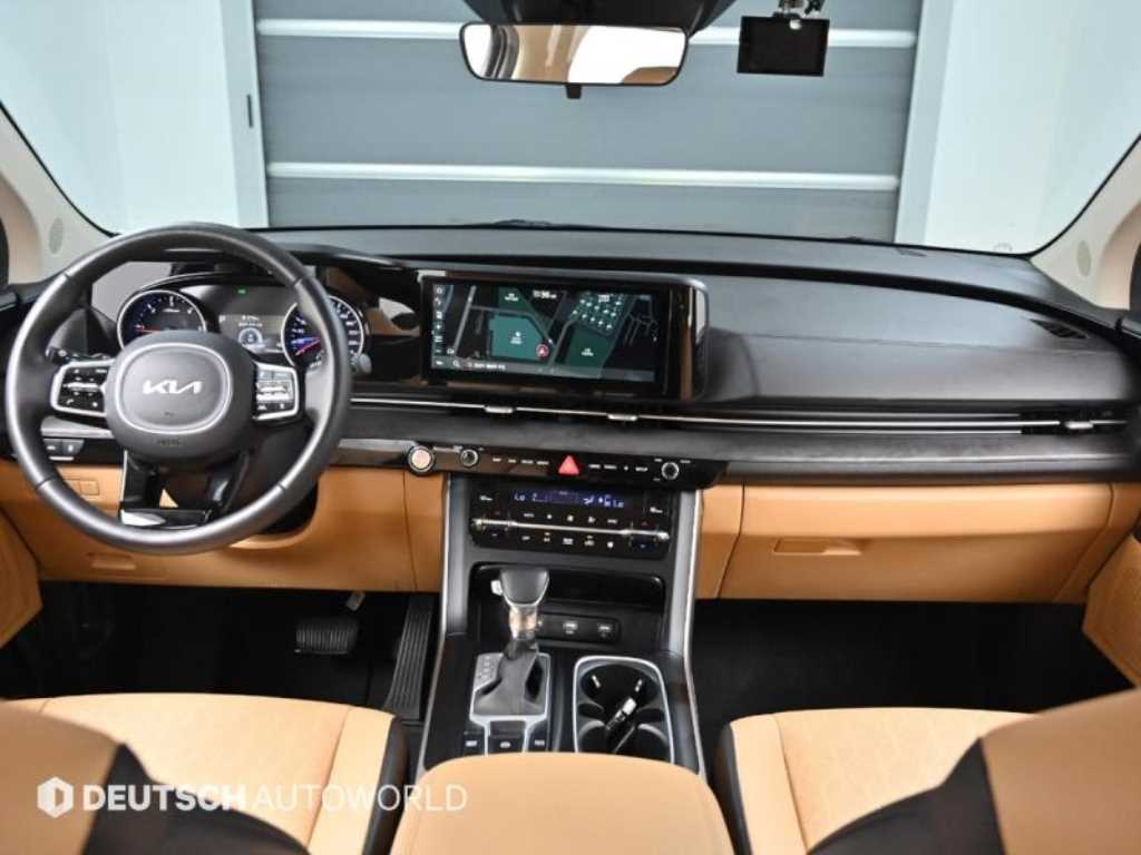 Kia Carnival — photo 07