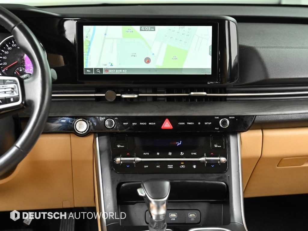 Kia Carnival — photo 08