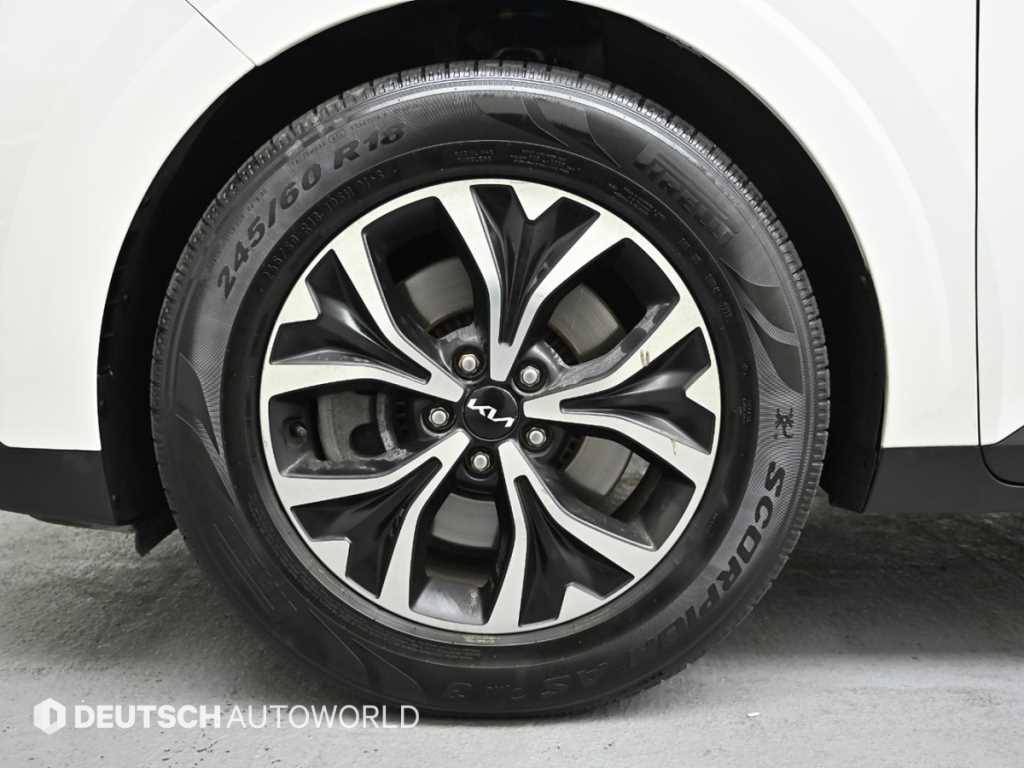 Kia Carnival — photo 17
