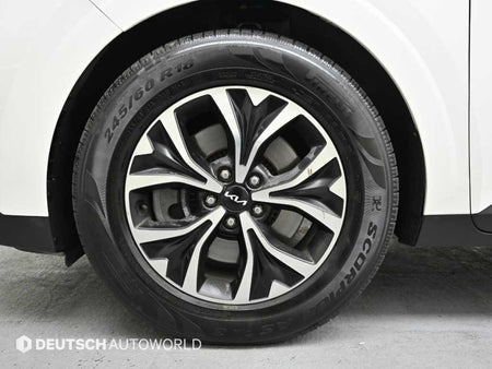Kia Carnival — photo 17