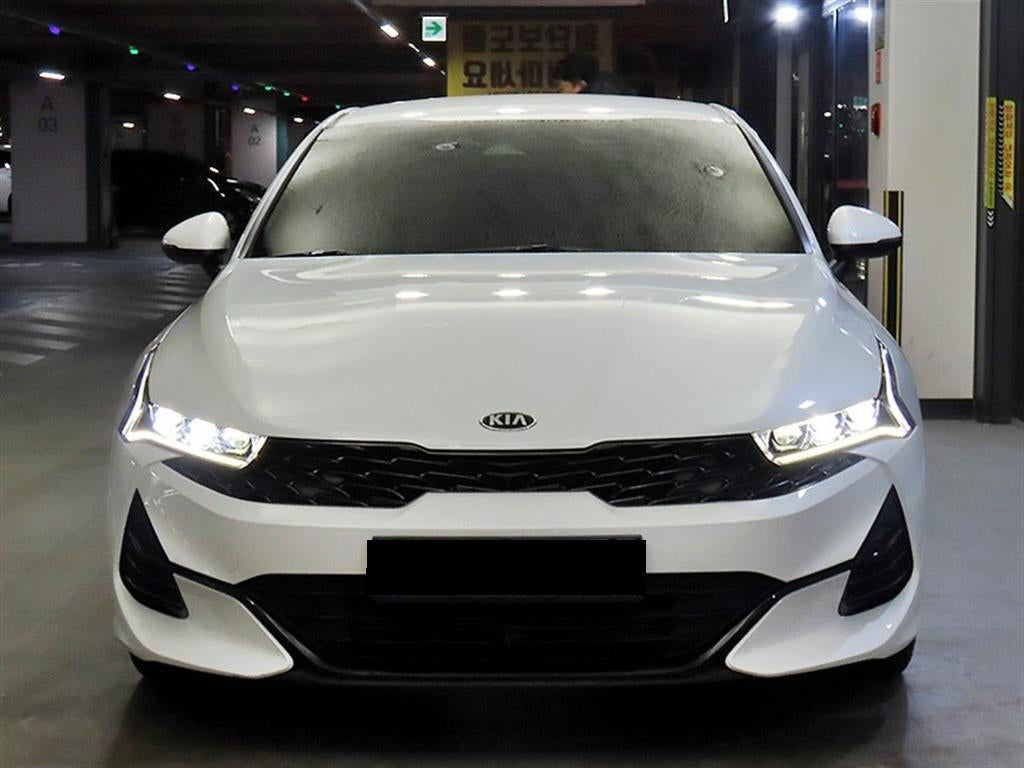 Kia K5 — photo 02