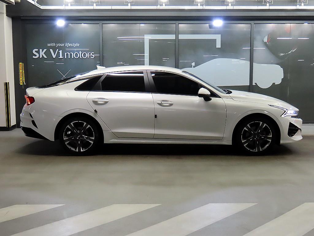 Kia K5 — photo 03