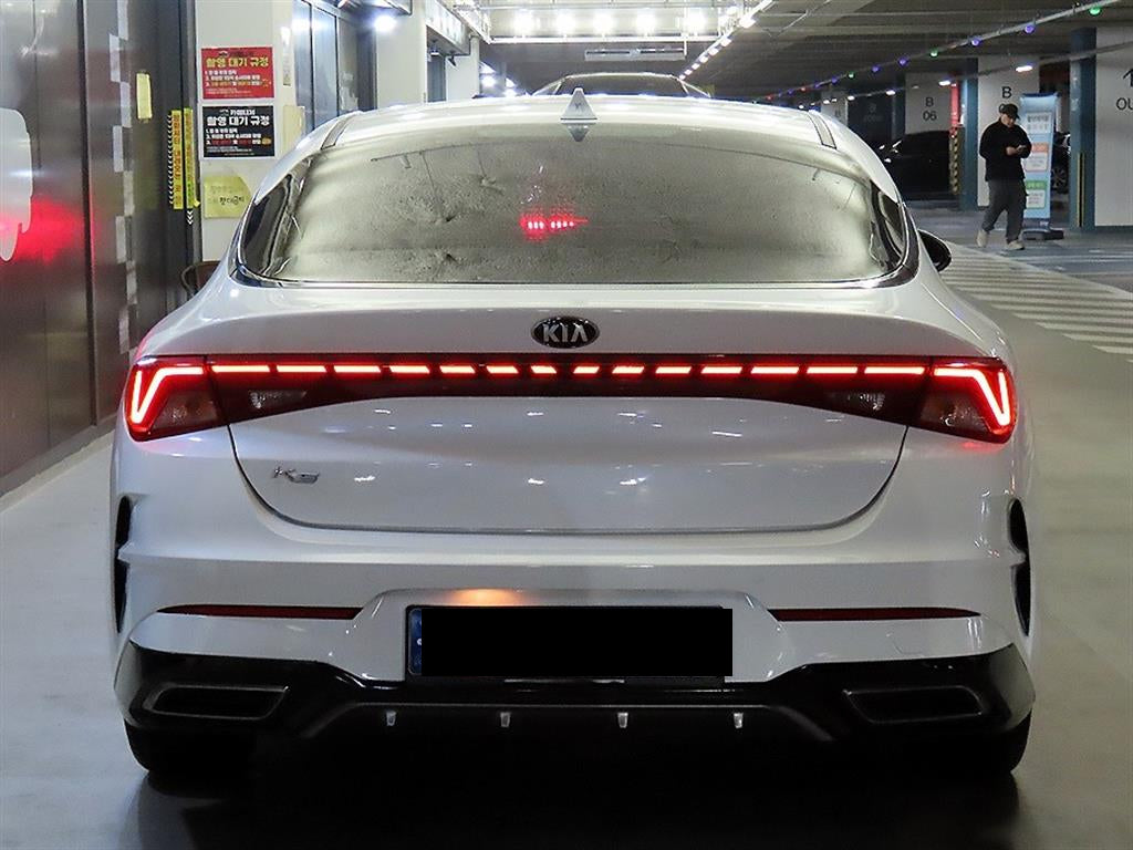 Kia K5 — photo 05