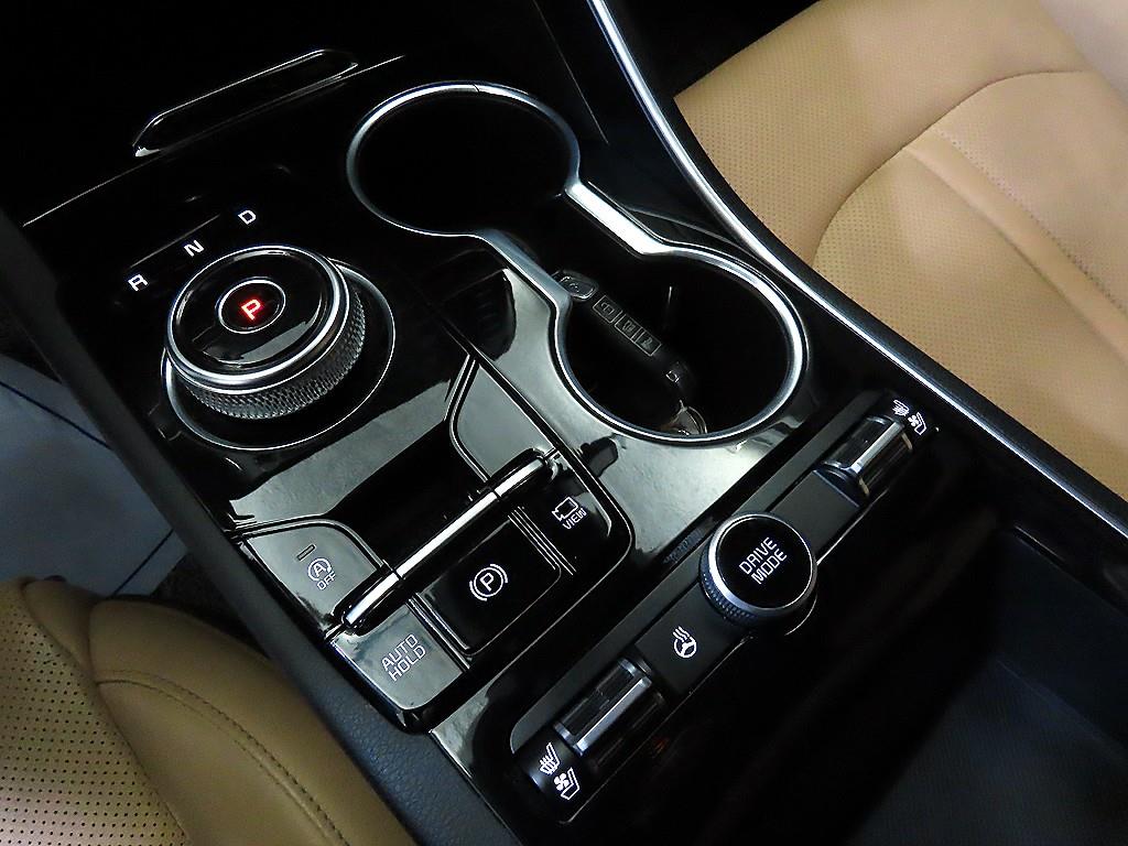 Kia K5 — photo 12