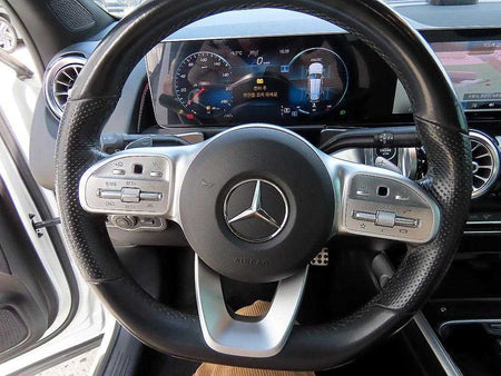 Mercedes-Benz GLB-Class — photo 08