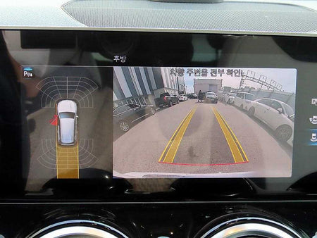 Mercedes-Benz GLB-Class — photo 14