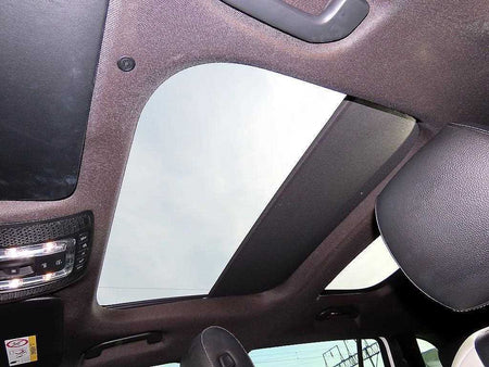 Mercedes-Benz GLB-Class — photo 17