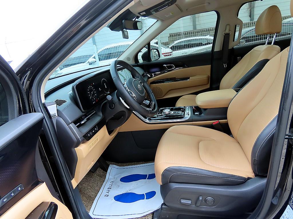 Kia Carnival — photo 05