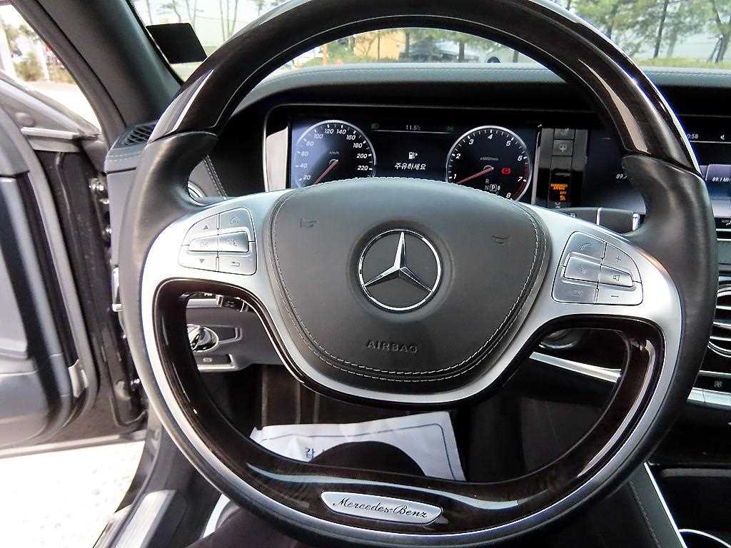 Mercedes-Benz S-Class — photo 08