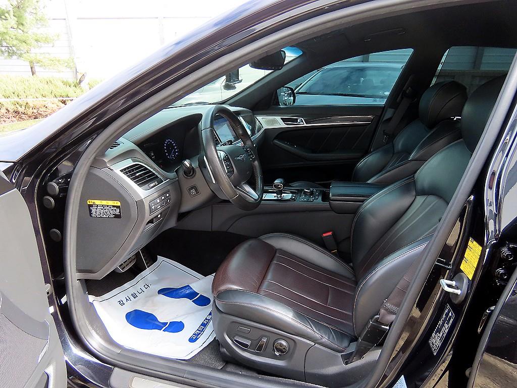 Genesis G80 — photo 05