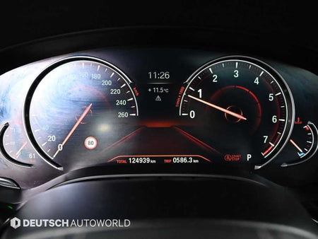 BMW 5-Series — photo 08