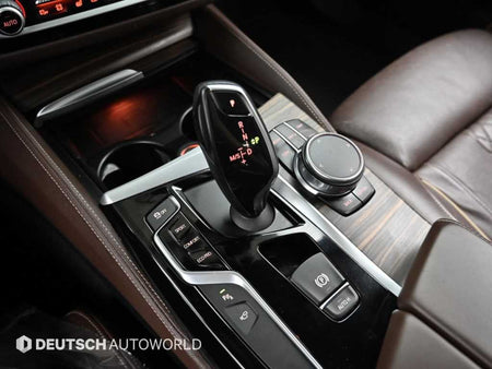 BMW 5-Series — photo 09