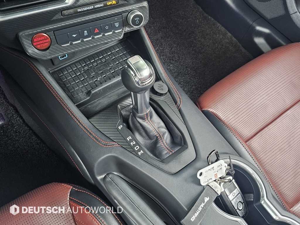 Ford Mustang — photo 09