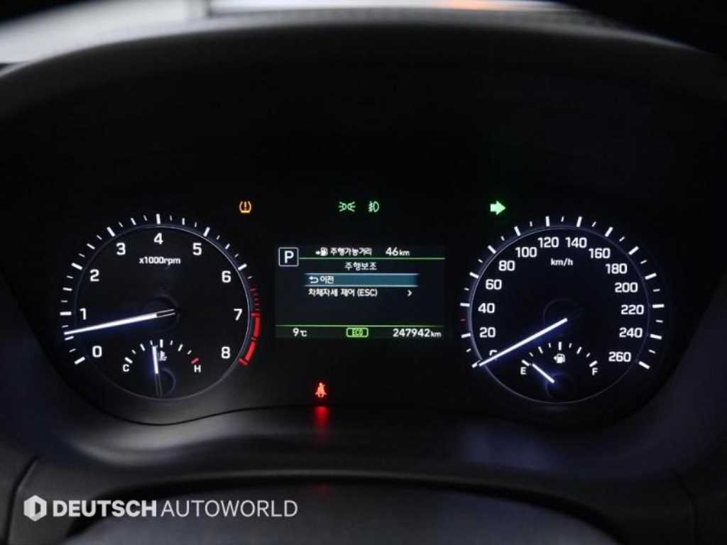 Genesis G80 — photo 06