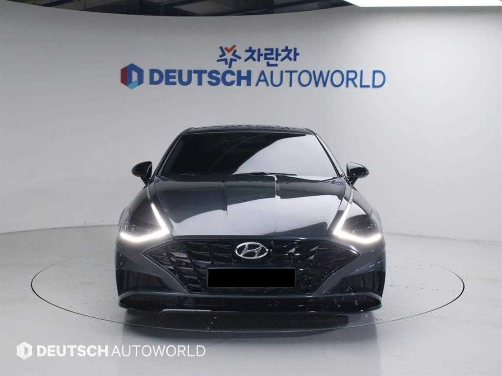 Hyundai Sonata — photo 03