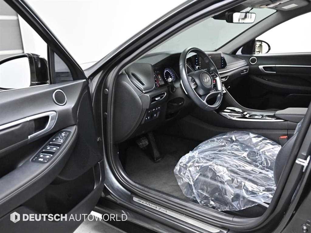 Hyundai Sonata — photo 11