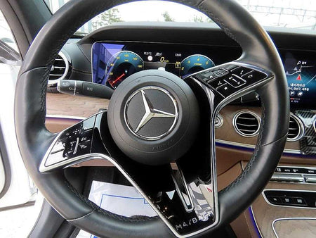 Mercedes-Benz E-Class — photo 08