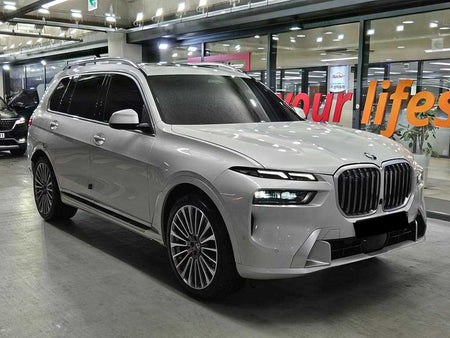 BMW X7 — photo 01