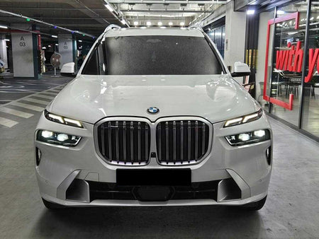 BMW X7 — photo 02