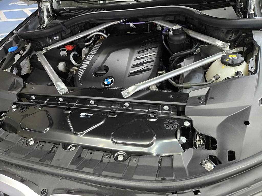 BMW X7 — photo 19