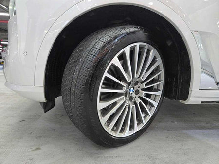 BMW X7 — photo 20