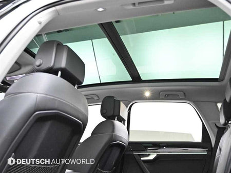 Volkswagen Touareg — photo 19