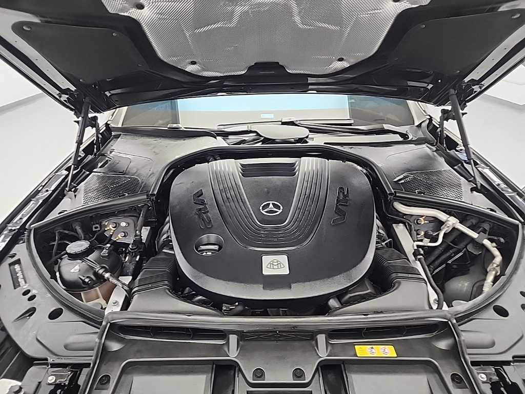 Mercedes-Benz S-Class — photo 05