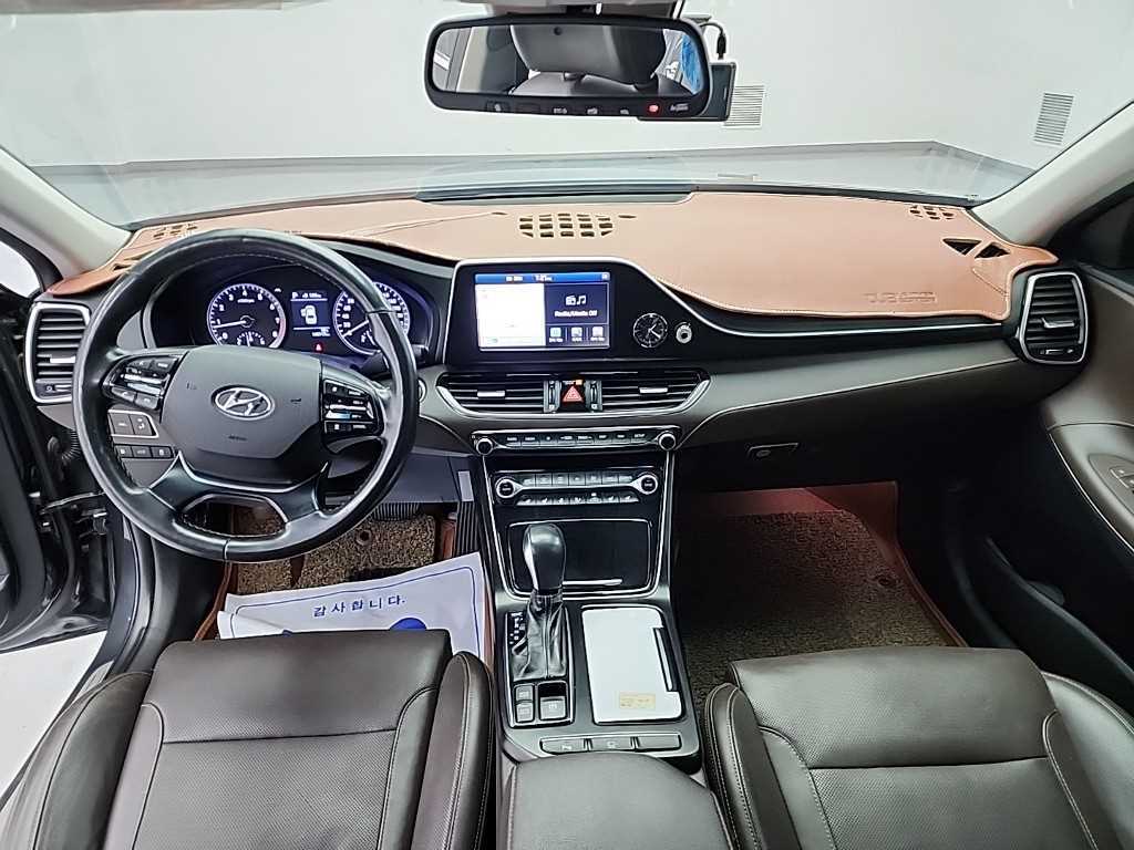 Hyundai Grandeur — photo 07