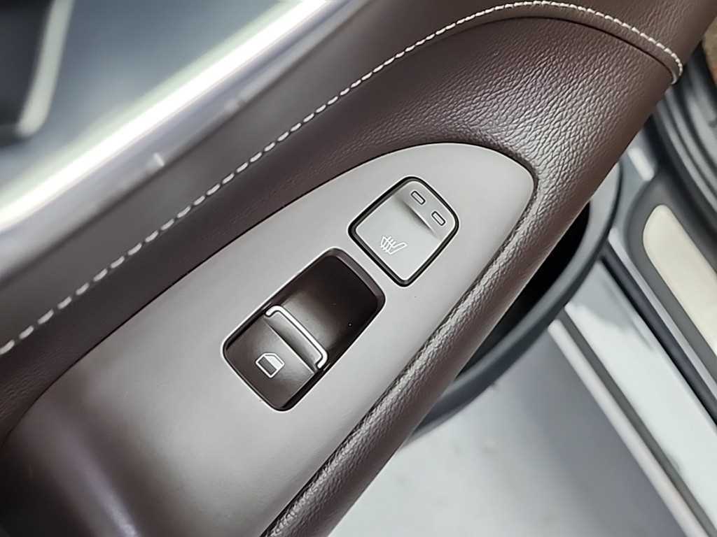 Hyundai Grandeur — photo 14