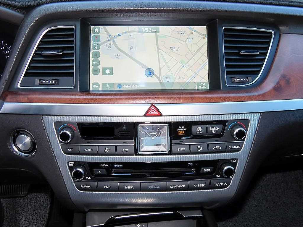 Genesis G80 — photo 14