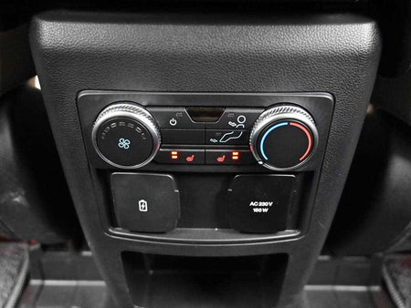 Ford Explorer — photo 16