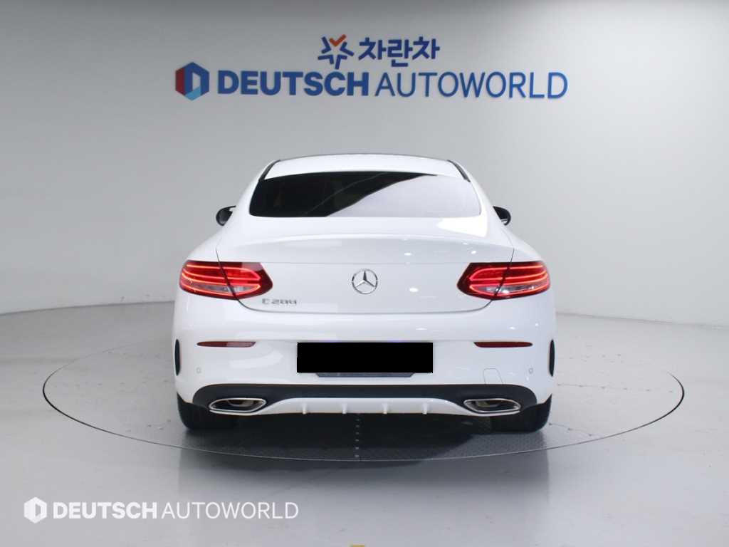Mercedes-Benz C-Class — photo 04