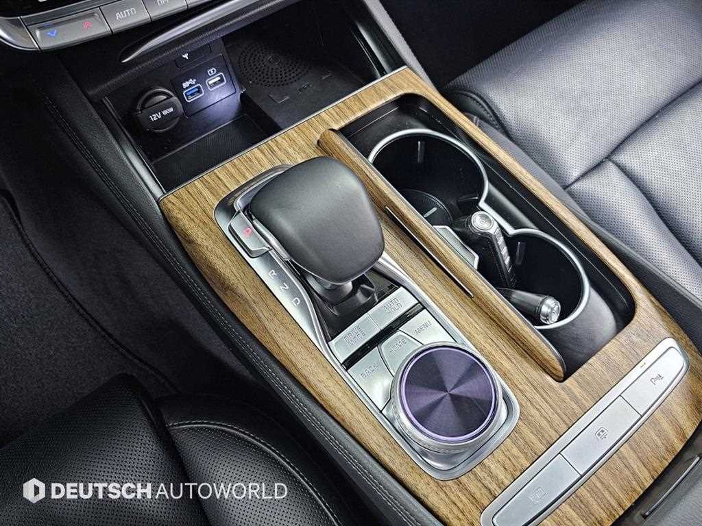 Kia K9 — photo 09
