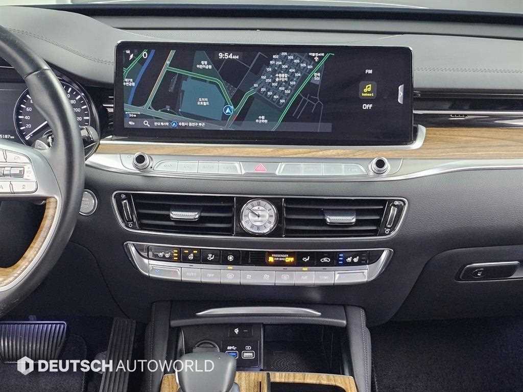 Kia K9 — photo 14